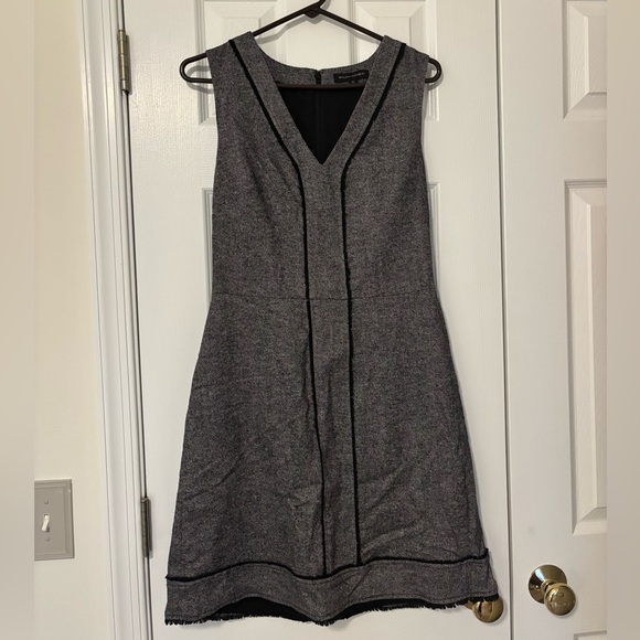 Banana Republic Dresses & Skirts - Banana Republic Charcoal V-Neck Midi Dress